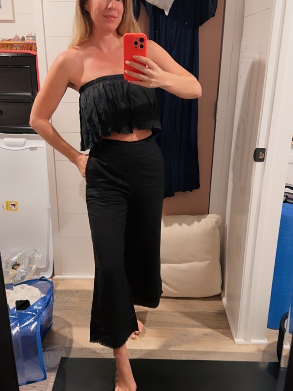 Black Wide-Leg Crop Pants and top - Stylish High-Waist Comfort